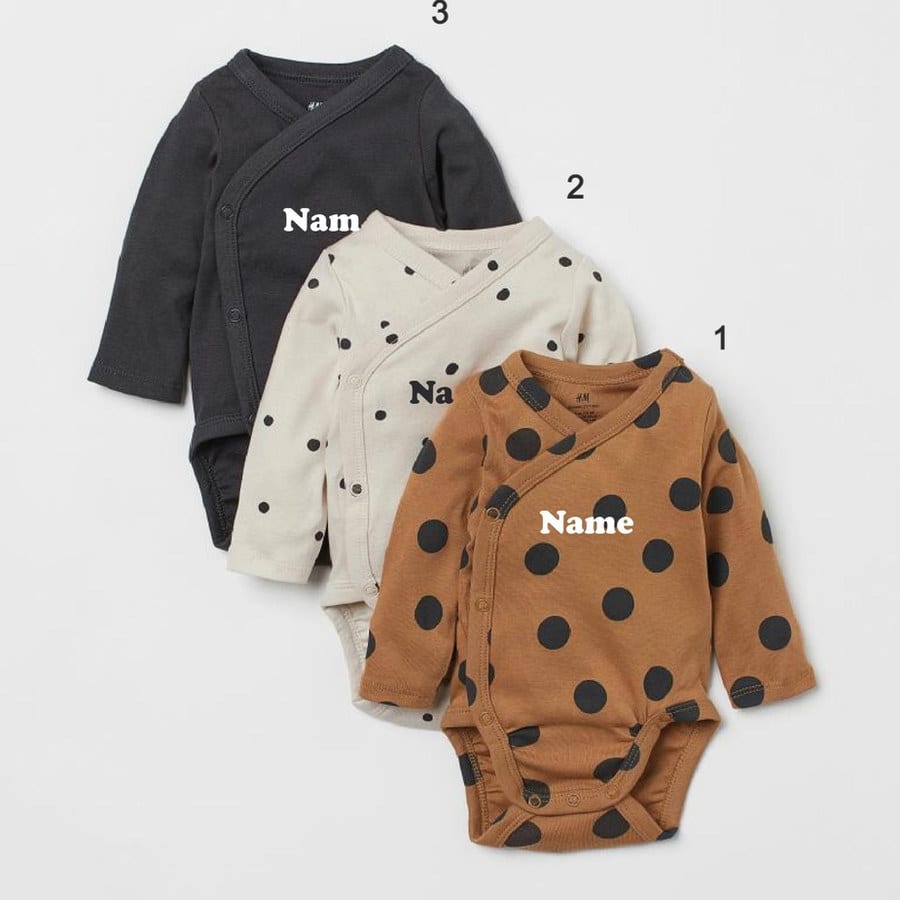 Custom Name on H&amp;M 3-pack long-sleeved bodysuits (0-9mths) - Dark Grey/Spotted (0-1M, 1. Simple, Gold, Gold, Gold)